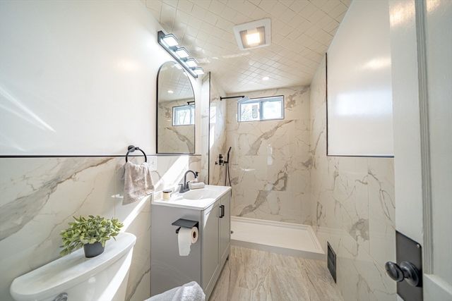 12 Wass St, Lynn, MA 01902