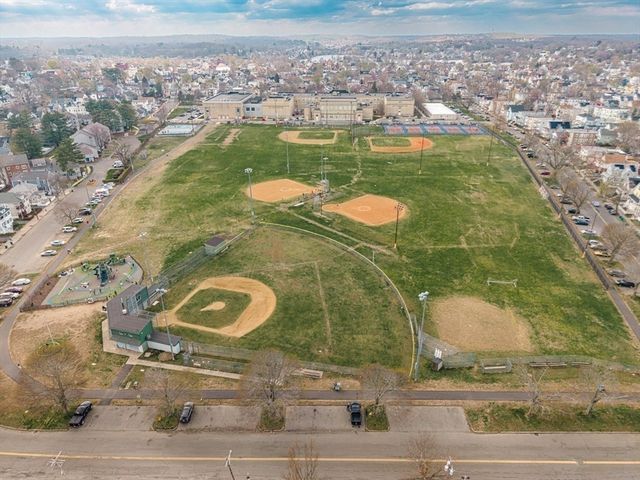 12 Wass St, Lynn, MA 01902