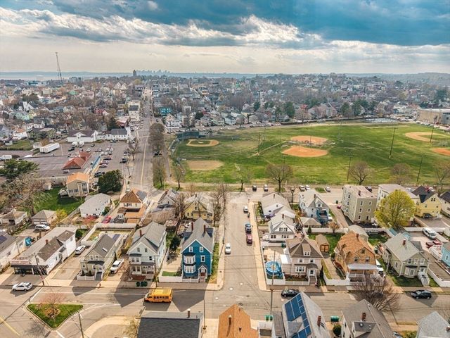 12 Wass St, Lynn, MA 01902