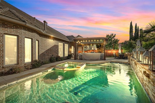 415 Fountainview Drive, Irving, TX 75039