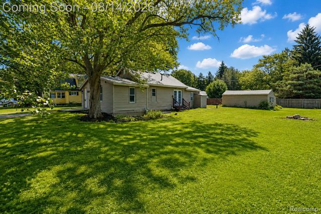 3369 Cleveland Street, Port Huron Charter Township, MI 48060