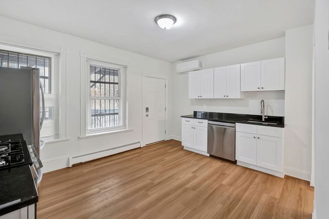 864 Huntington Ave 3, Boston, MA 02115