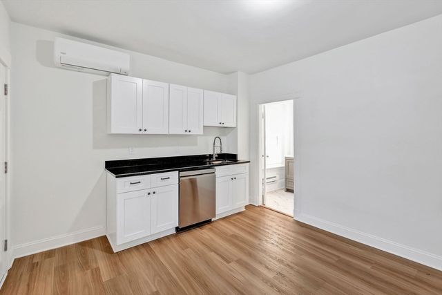 864 Huntington Ave 3, Boston, MA 02115
