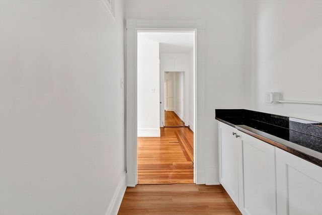 864 Huntington Ave 3, Boston, MA 02115