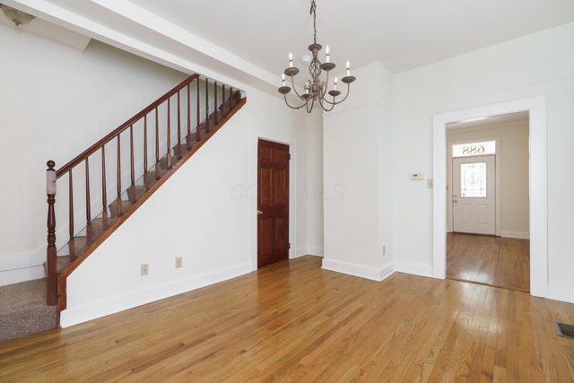 688 Hamlet Street, Columbus, OH 43215