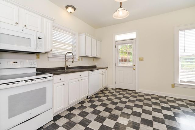 688 Hamlet Street, Columbus, OH 43215