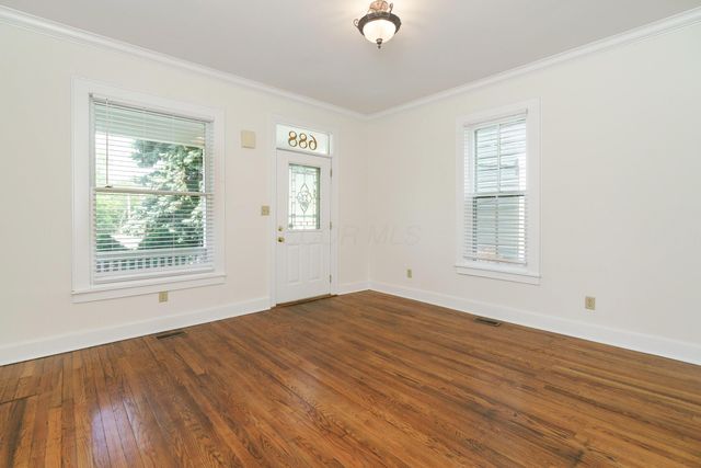 688 Hamlet Street, Columbus, OH 43215