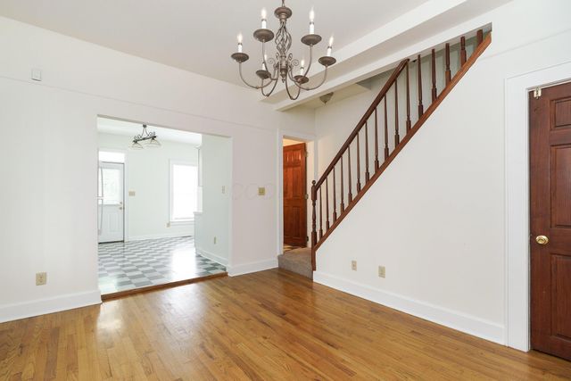 688 Hamlet Street, Columbus, OH 43215