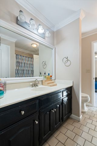 228 Druid Hills Dr, Dickson, TN 37055