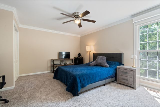 228 Druid Hills Dr, Dickson, TN 37055