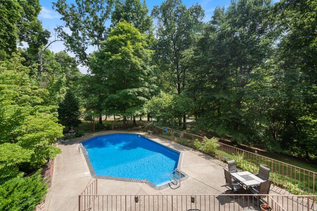 228 Druid Hills Dr, Dickson, TN 37055