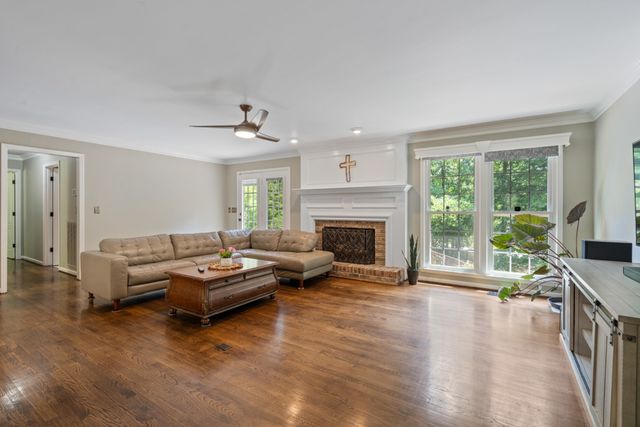 228 Druid Hills Dr, Dickson, TN 37055