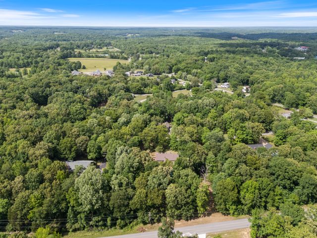 228 Druid Hills Dr, Dickson, TN 37055