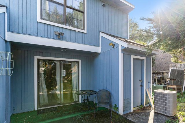 601 38th Ave N Apt E1, Myrtle Beach, SC 29577