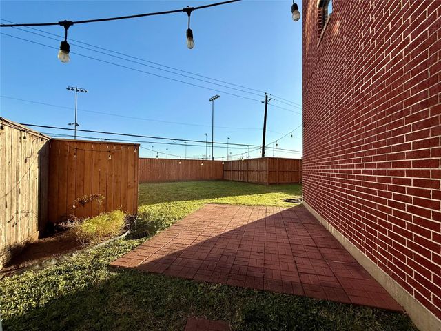 9833 Sandra Ann Court, Houston, TX 77025