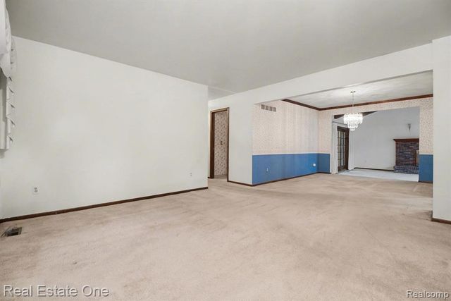 1845 Shenandoah Drive, Troy, MI 48085