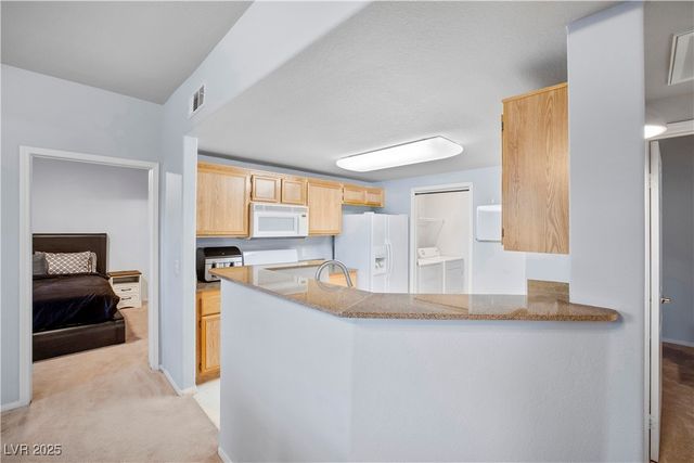 10001 Peace Way 1264, Las Vegas, NV 89147