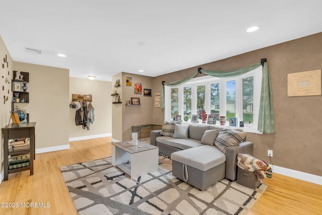 1432 11th Avenue, Toms River, NJ 08757