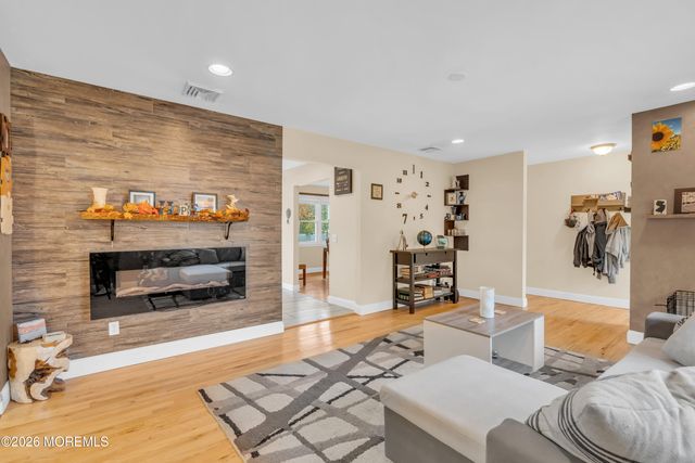 1432 11th Avenue, Toms River, NJ 08757