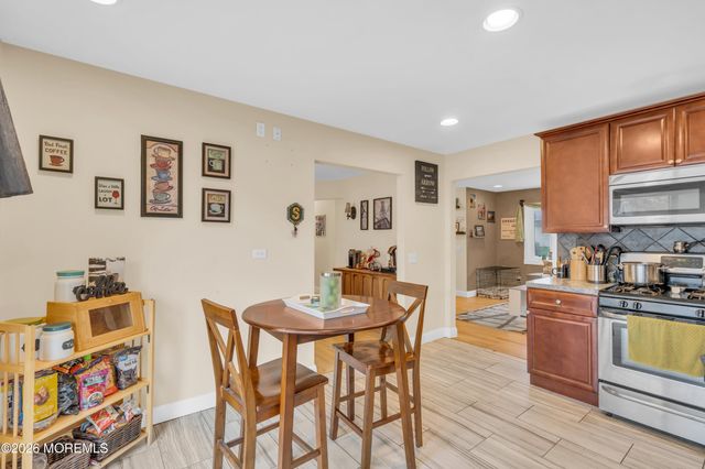 1432 11th Avenue, Toms River, NJ 08757
