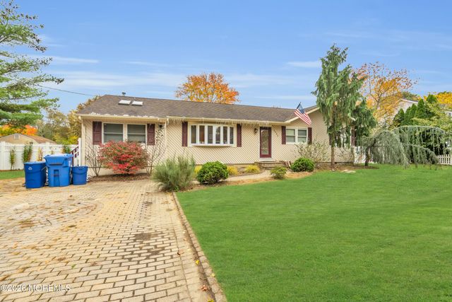 1432 11th Avenue, Toms River, NJ 08757