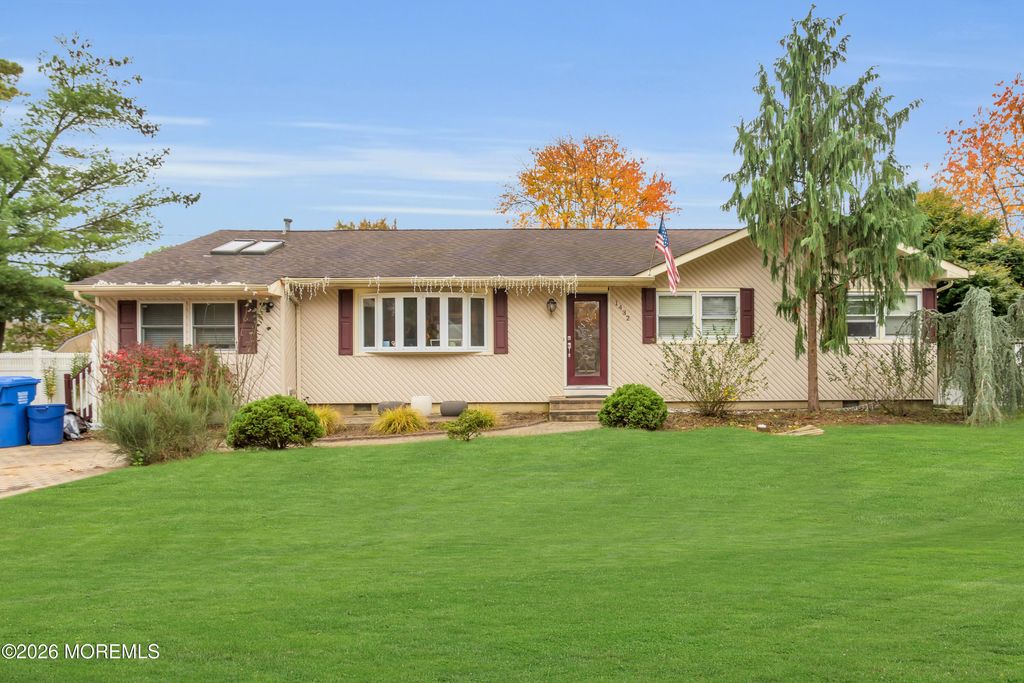 1432 11th Avenue, Toms River, NJ 08757