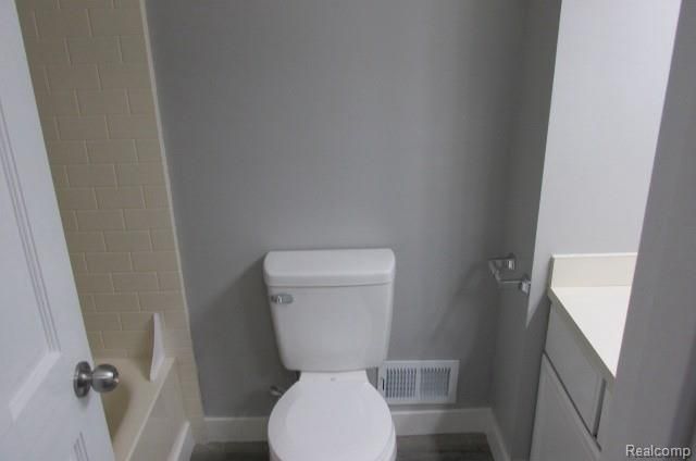 24627 Lake Meadow Drive, Harrison Twp, MI 48045