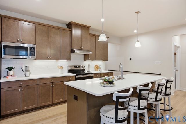 4812 Bacova Village Trl, Glen Allen, VA 23059