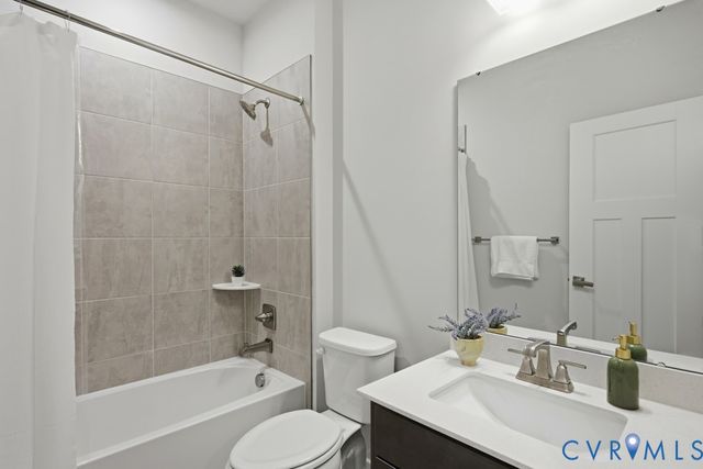 4812 Bacova Village Trl, Glen Allen, VA 23059