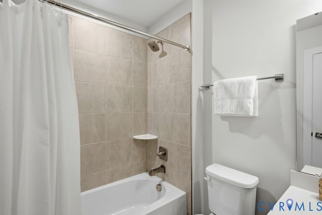 4812 Bacova Village Trl, Glen Allen, VA 23059