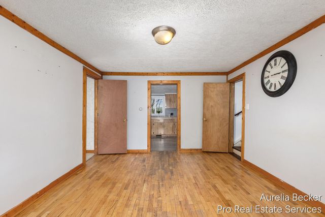 425 S Cedar Street, Allegan, MI 49010