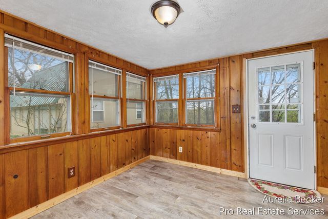 425 S Cedar Street, Allegan, MI 49010