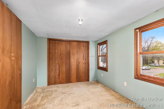 425 S Cedar Street, Allegan, MI 49010