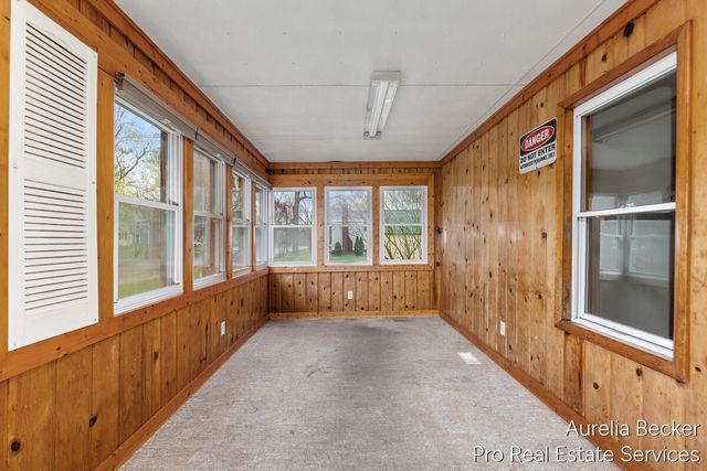 425 S Cedar Street, Allegan, MI 49010