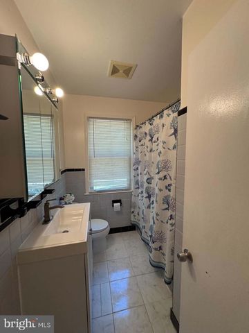 5313 EASTON DR, Springfield, VA 22151