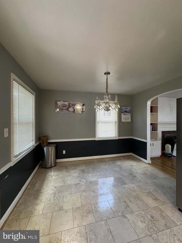 5313 EASTON DR, Springfield, VA 22151