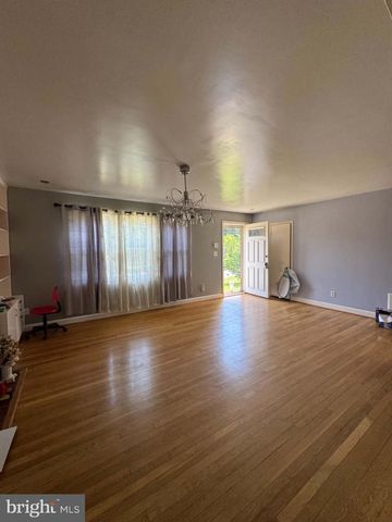 5313 EASTON DR, Springfield, VA 22151