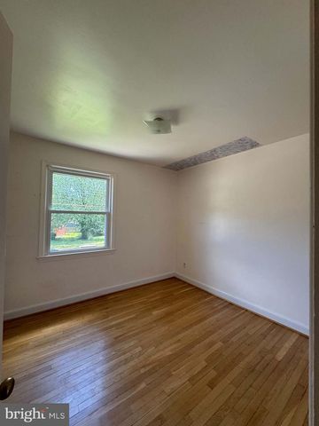 5313 EASTON DR, Springfield, VA 22151