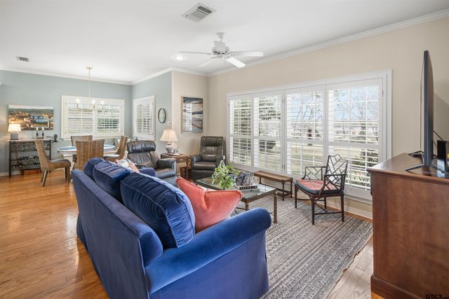 1607 Royal Oak Dr, Tyler, TX 75703