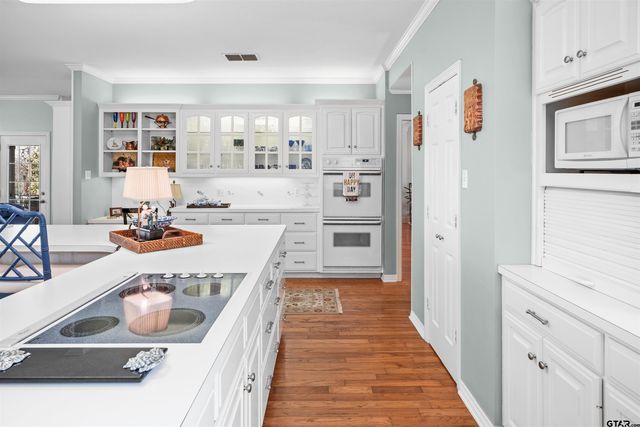 1607 Royal Oak Dr, Tyler, TX 75703