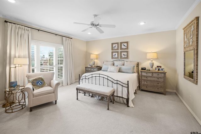 1607 Royal Oak Dr, Tyler, TX 75703