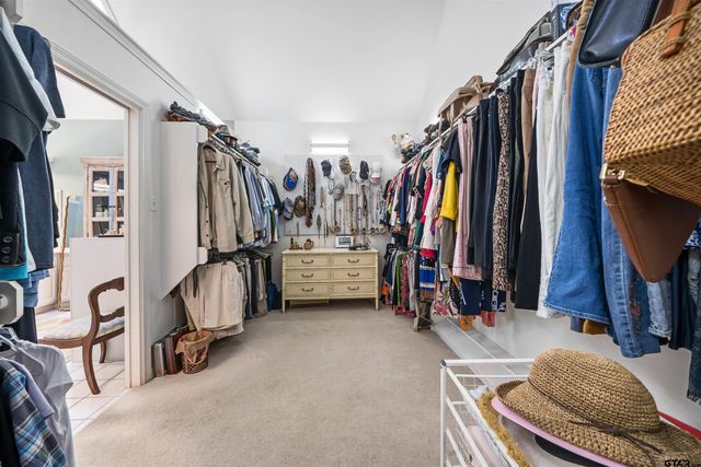 1607 Royal Oak Dr, Tyler, TX 75703