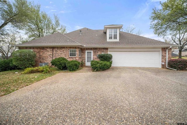 1607 Royal Oak Dr, Tyler, TX 75703