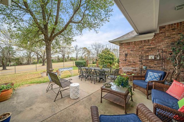 1607 Royal Oak Dr, Tyler, TX 75703