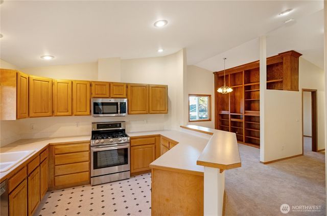 1325 Roma Road, Bellingham, WA 98226