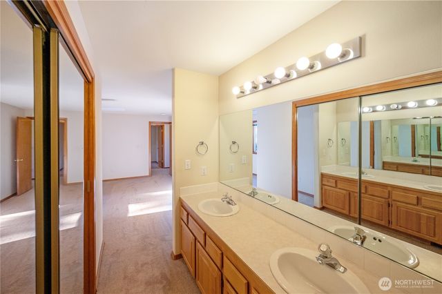 1325 Roma Road, Bellingham, WA 98226