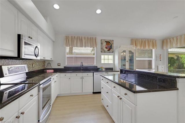 1242 Silverstrand DR, Naples, FL 34110