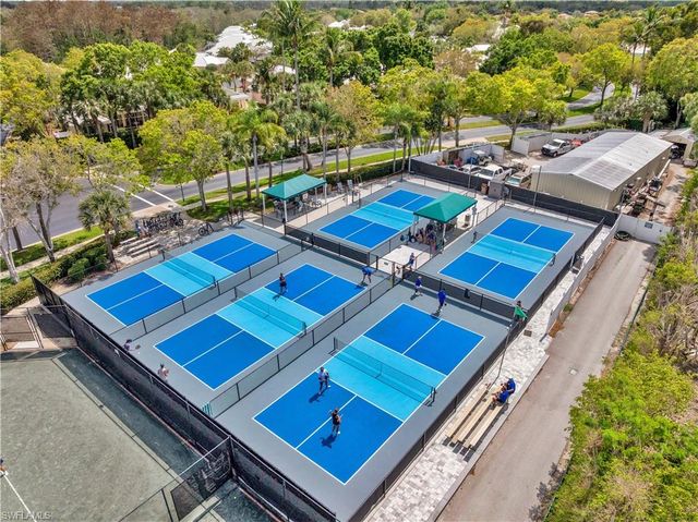 1242 Silverstrand DR, Naples, FL 34110