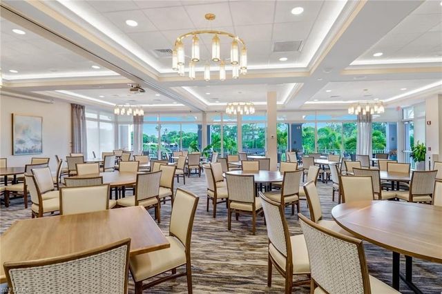 1242 Silverstrand DR, Naples, FL 34110