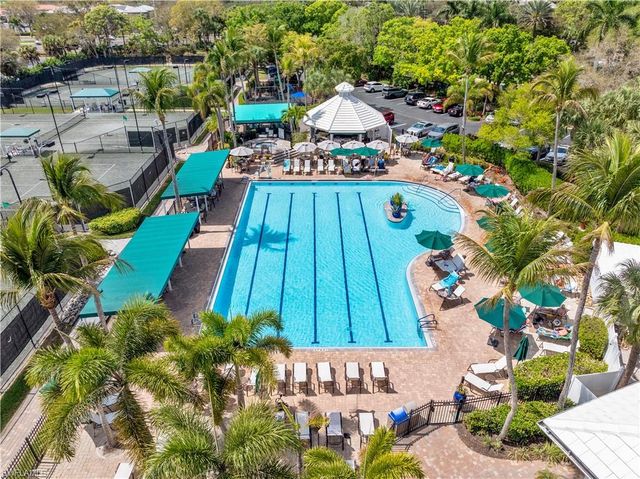 1242 Silverstrand DR, Naples, FL 34110